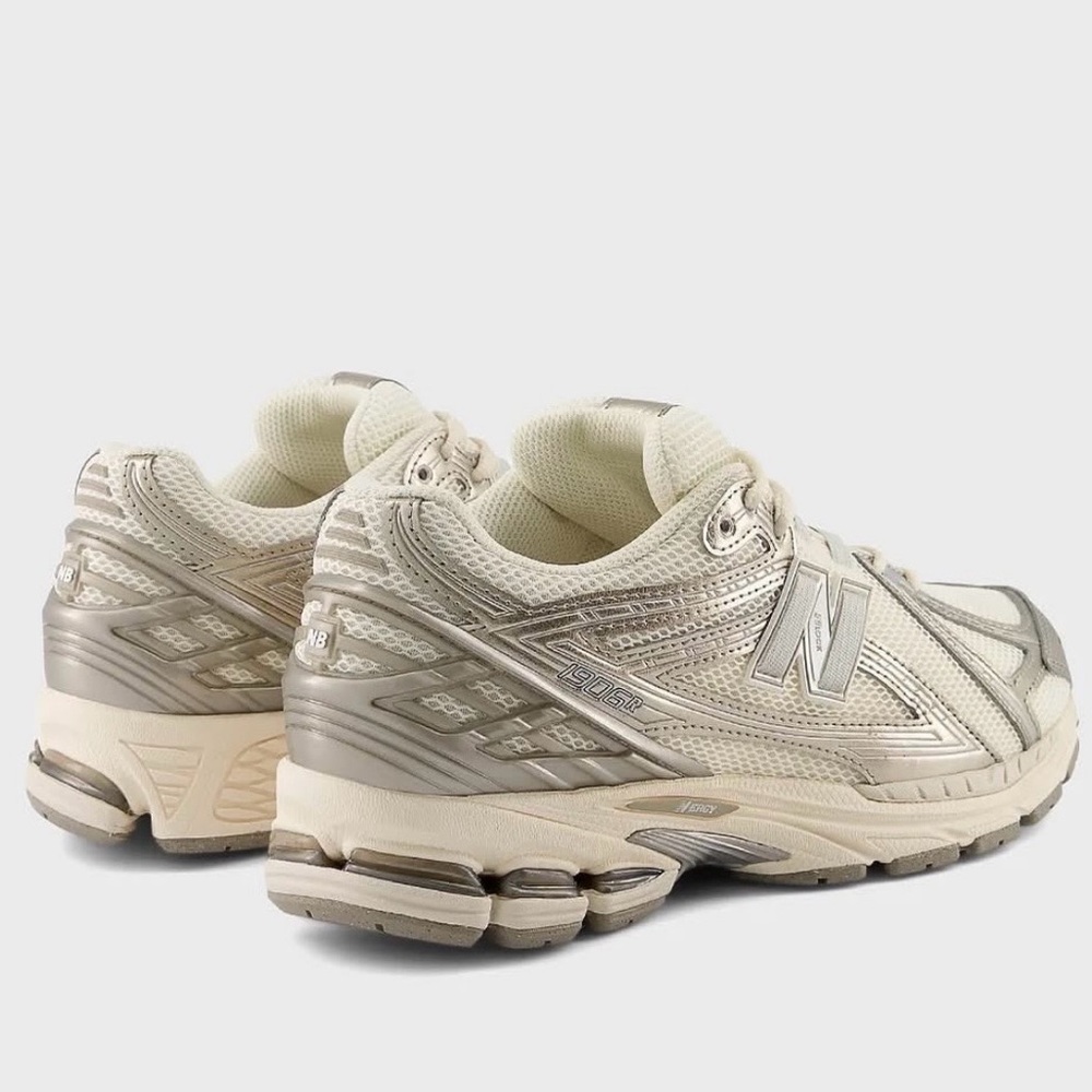 New Balance 1906R 💅✨ NB Arid Stone Permafrost Silver Metallic 1906 U1906RCN NEW - Picture 3 of 10